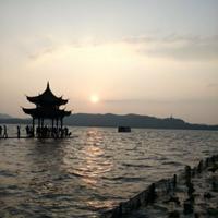 忆佴416983660头像