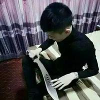 跟我你不配813头像