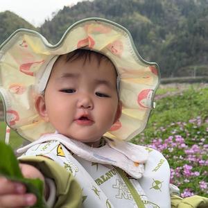 小梁有沐沐头像