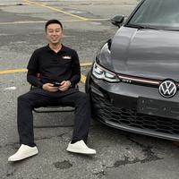 长春宏君和他的高尔夫头像