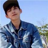 紫缘星宸995头像