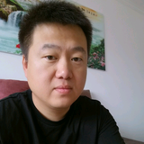 爱美食爱摩托头像