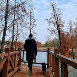 做进口家居的王查理头像