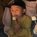 谭几几851头像