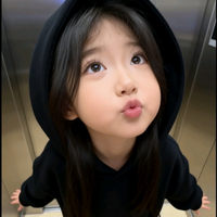 明明明明明小小利头像