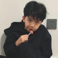 小坏橘猫头像