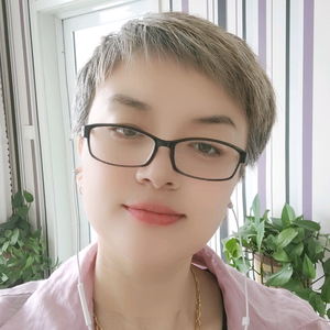 银发小吴头像