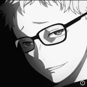 君不再丶头像