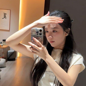 西西爱吃大香蕉头像