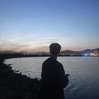 率真阳光n2y头像