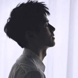余溫°头像