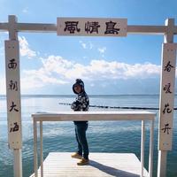 再不疯狂就老了头像