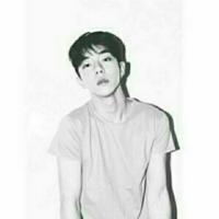 深情款款uuhh头像