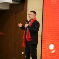 新能源老魏头像