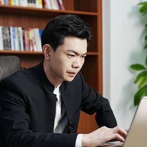 赵一鸣商业营销
