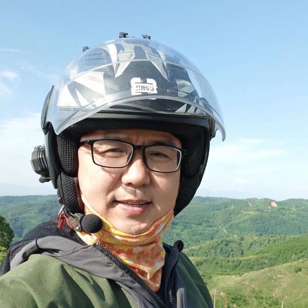 摩托张哥头像