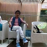 陌路末路细碎尘埃v头像