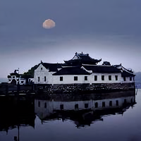 月满江阁水头像