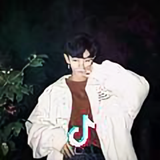 七头像
