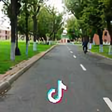 坦荡的海洋JI头像