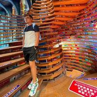 咿呀不压抑头像