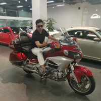 小俞卖电车头像