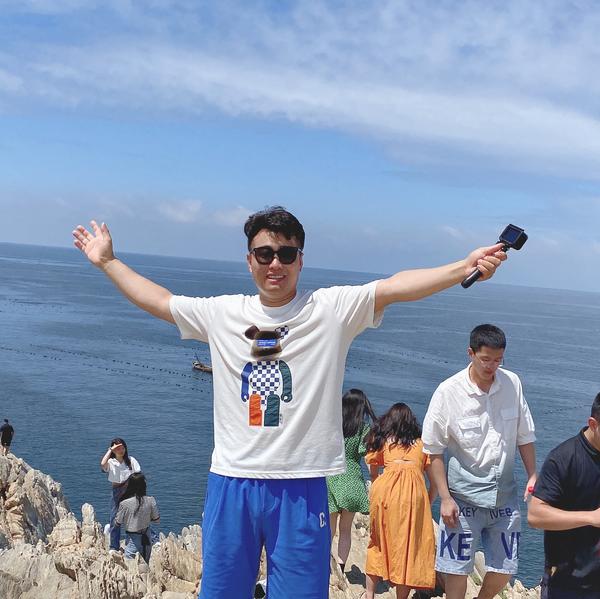 腾哥爱折腾头像