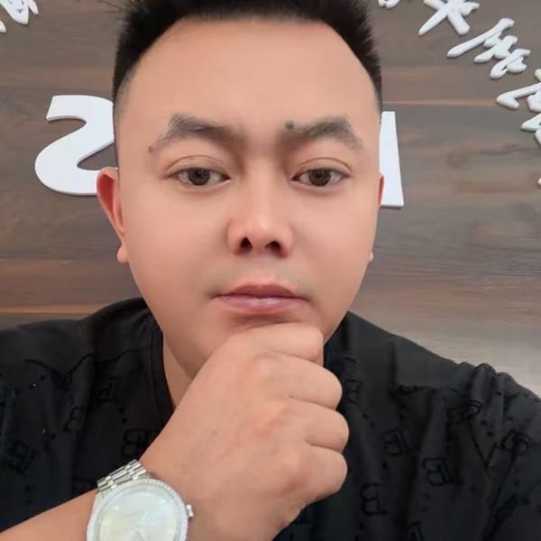 牛伊森麦车头像