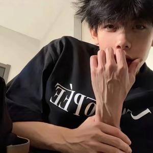 K1nAn（沐染是我主人）头像