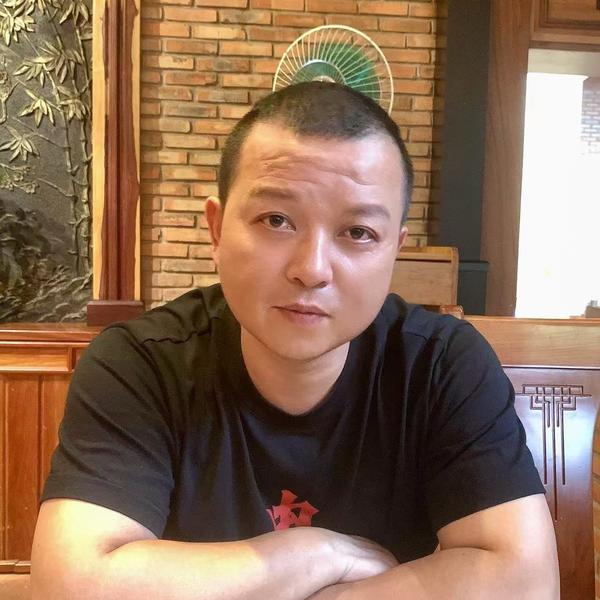 大漠在越南头像