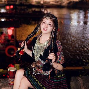 悠闲百灵鸟U头像