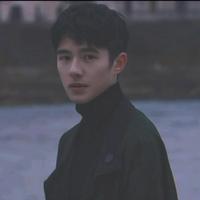 今天也要喝奶茶🖤头像