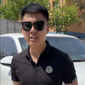 开鑫唠唠车头像