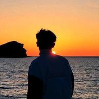 一直爆炸哥头像