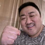 行事的个人资料头像