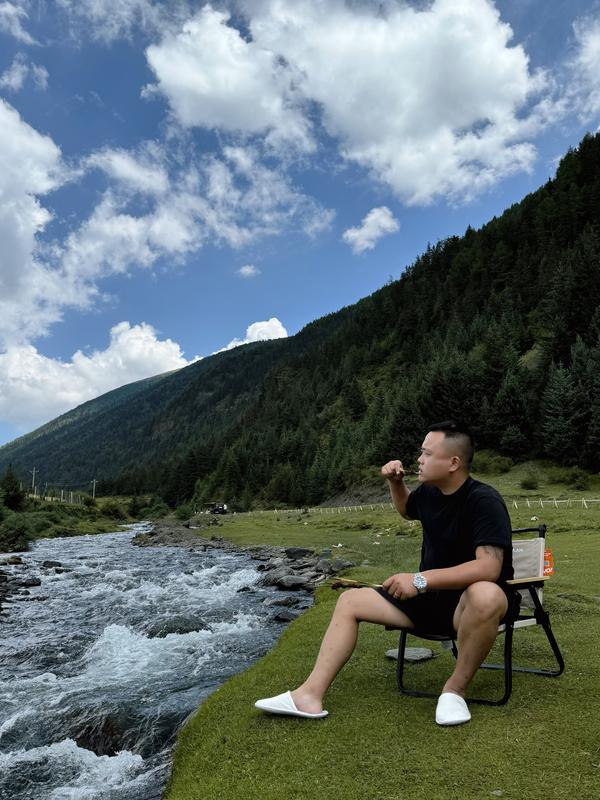 勤酬道天一头像