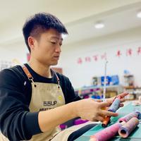 车贩子吉吉UP会修球杆头像