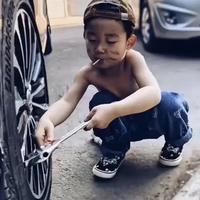 靓崽子啊头像
