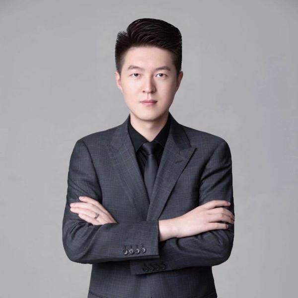 小鹏汽车陈书亮头像