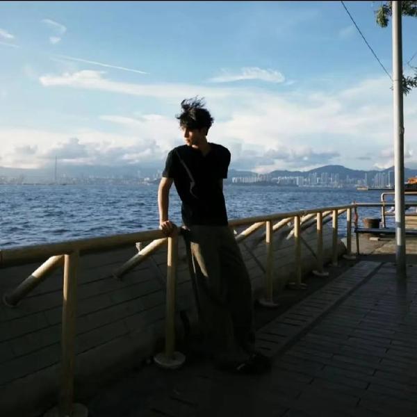 用户2490966261405头像