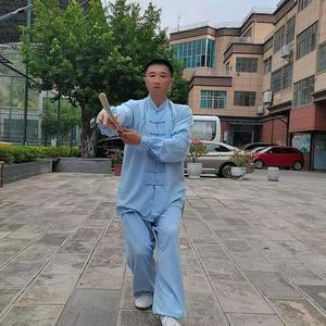 太极小勇哥头像