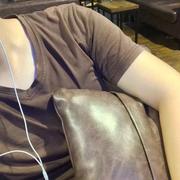 简了个书的个人资料头像