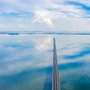 Undefault的个人资料头像