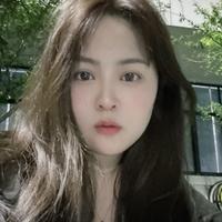 萧山卓景殷亚红头像
