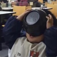 苦笑的男孩头像