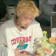 小猪佩旭的个人资料头像