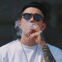 年轻人克莱斯勒300c头像