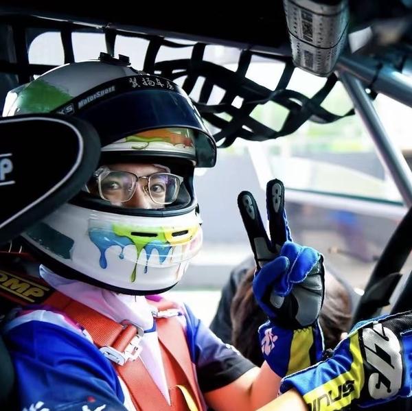 黄同学的车日记头像