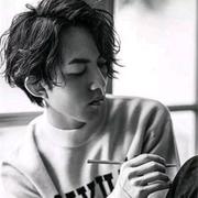 被偷走的那五年的个人资料头像