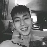 洛👹加💗头像